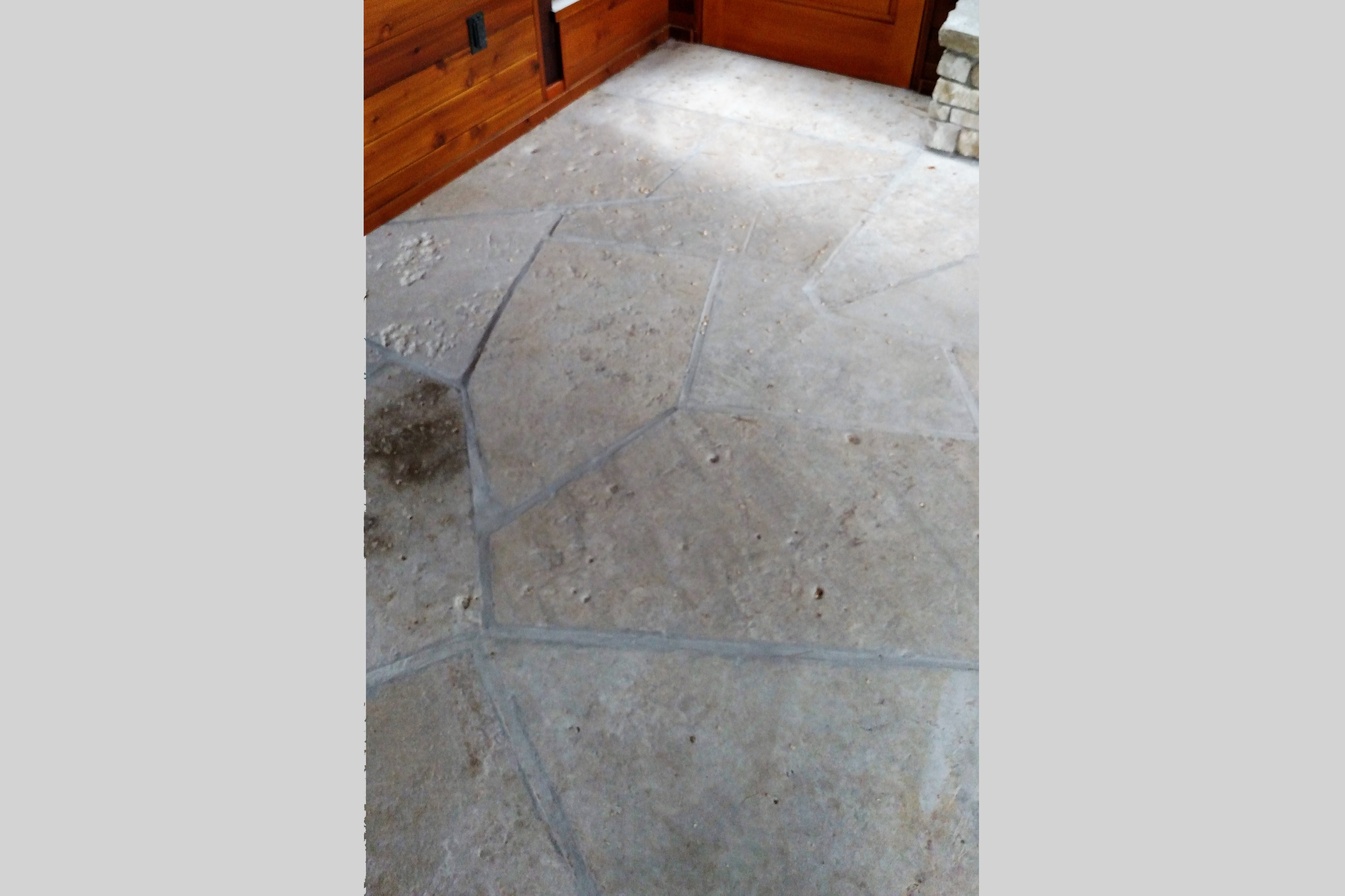 Monacelli Lannon Buff Glacier Flagstone Interior Flooring