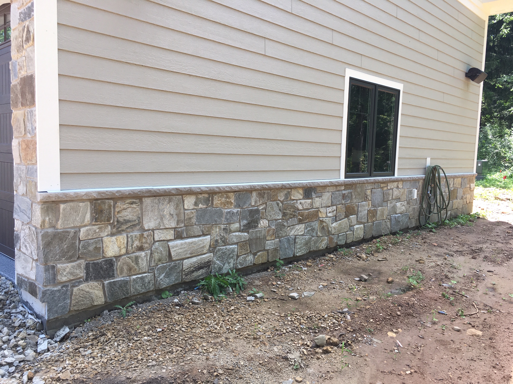 Buechel Silver Patina Ashlar Exterior