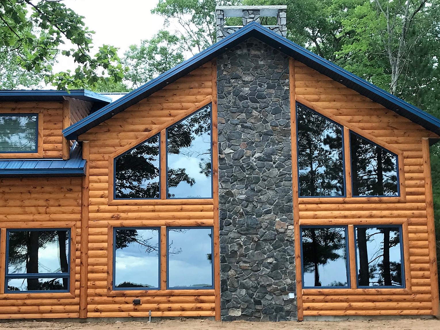 Glacial Stone Brule River Ledge Exterior