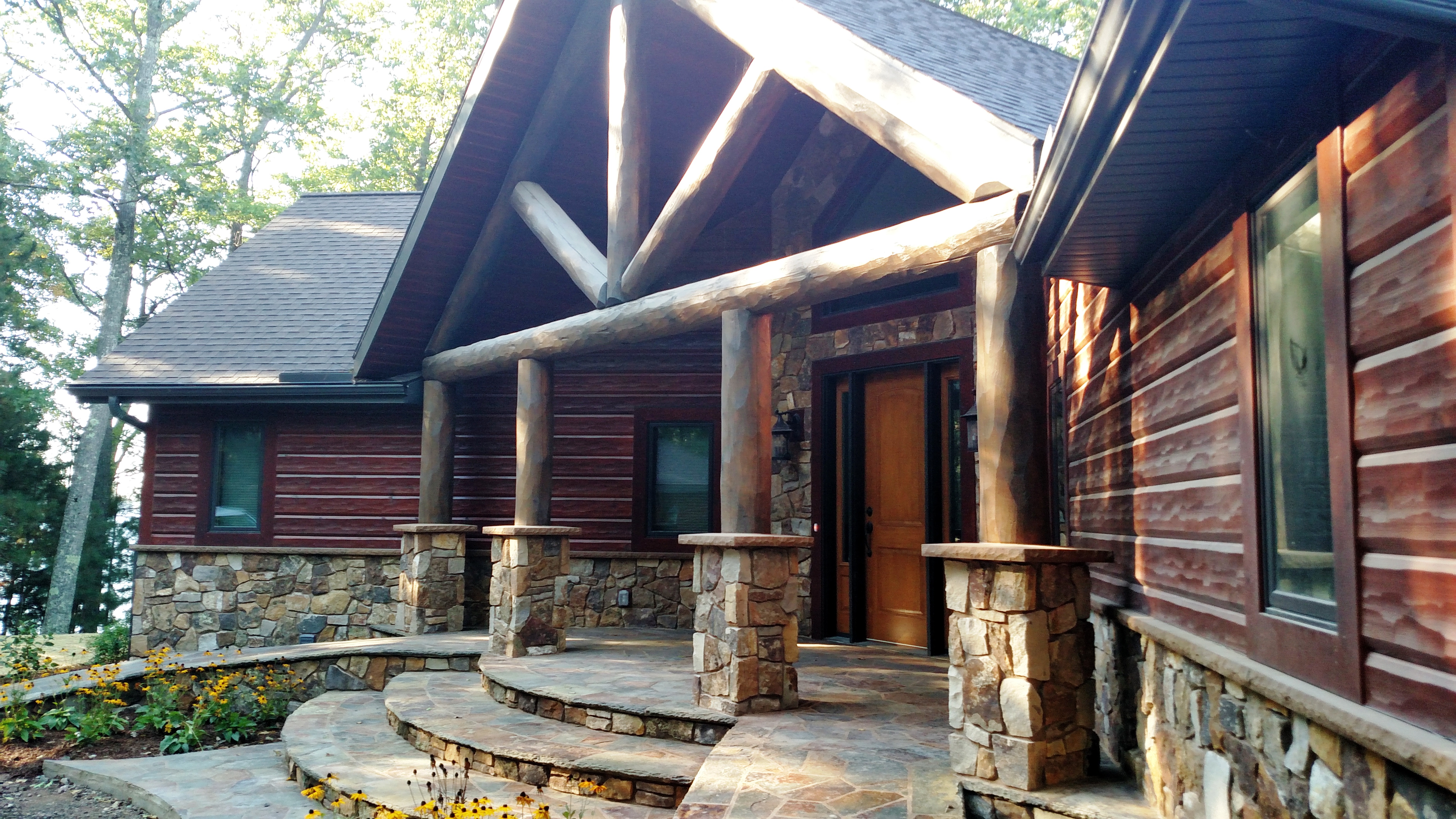 Telluride Alpina Moss Rock & Aspen 50-50 Exterior