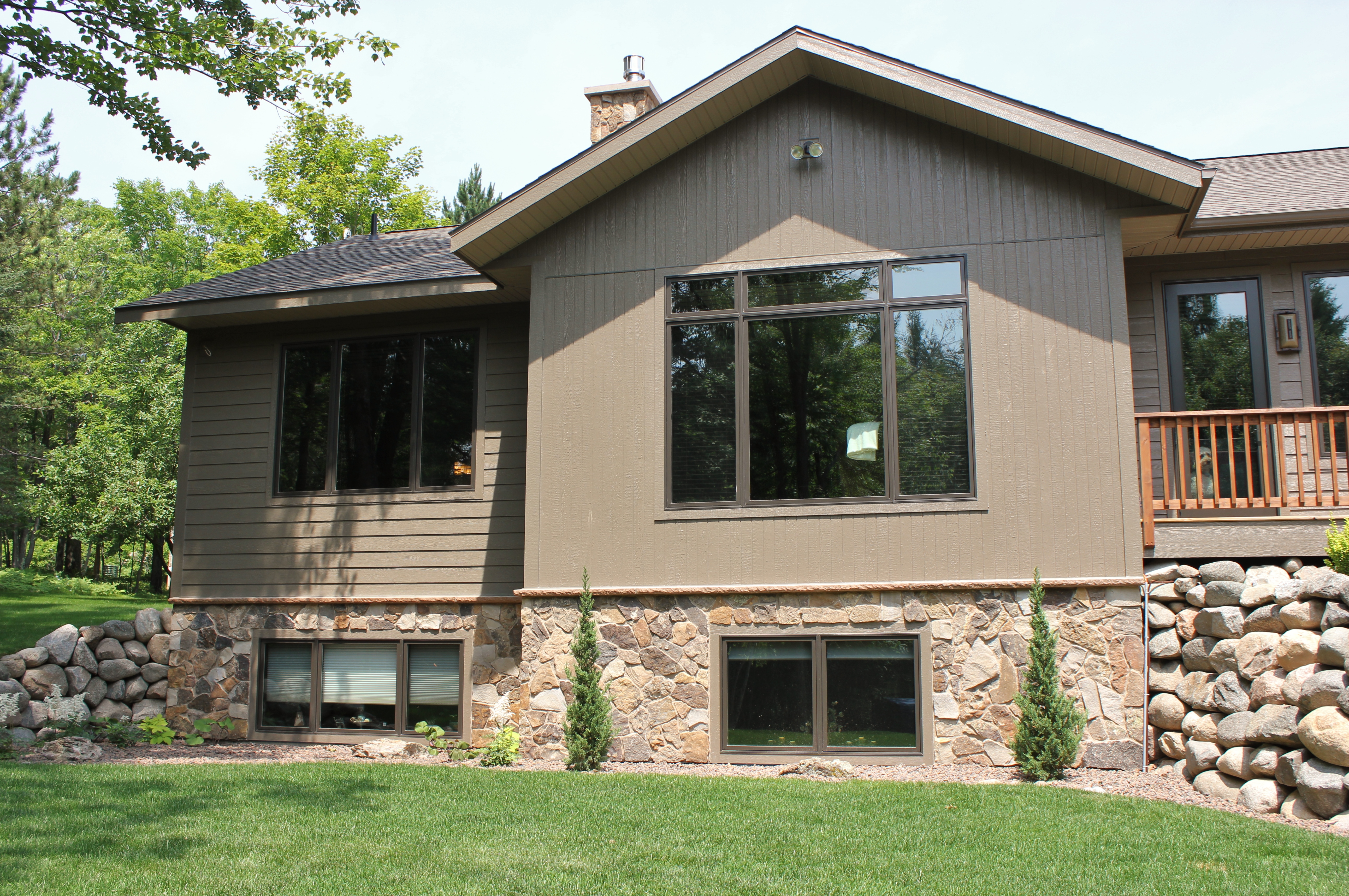 Telluride Moss Rock Exterior