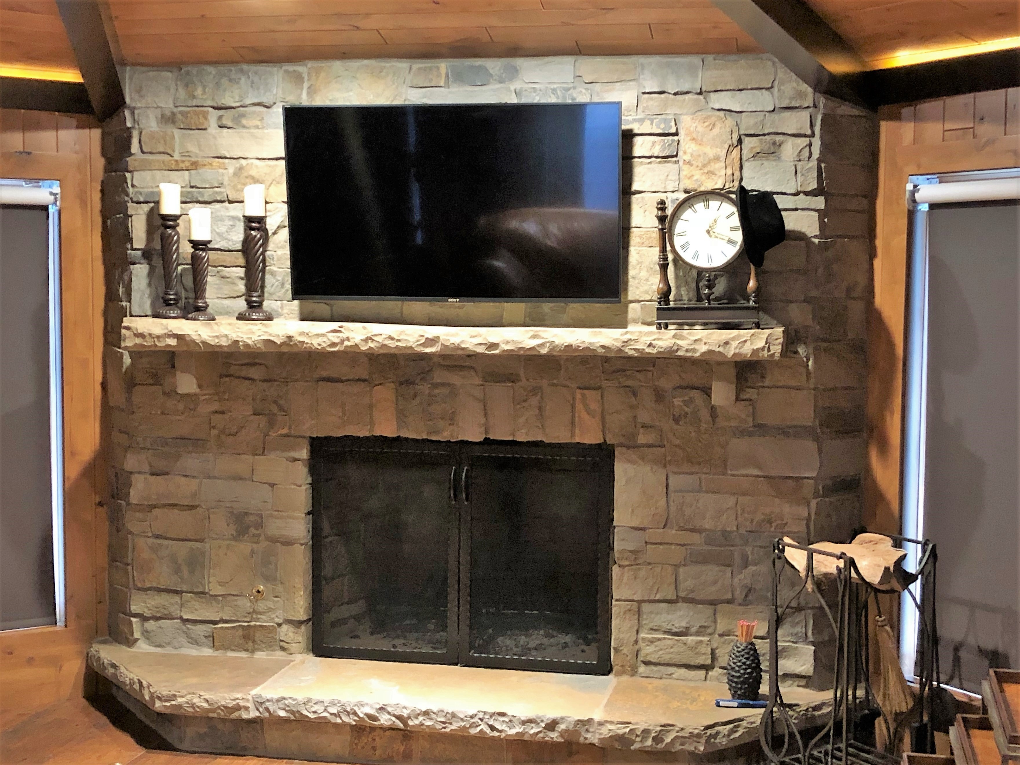 Edwards Creek Creek Ashur Fireplace