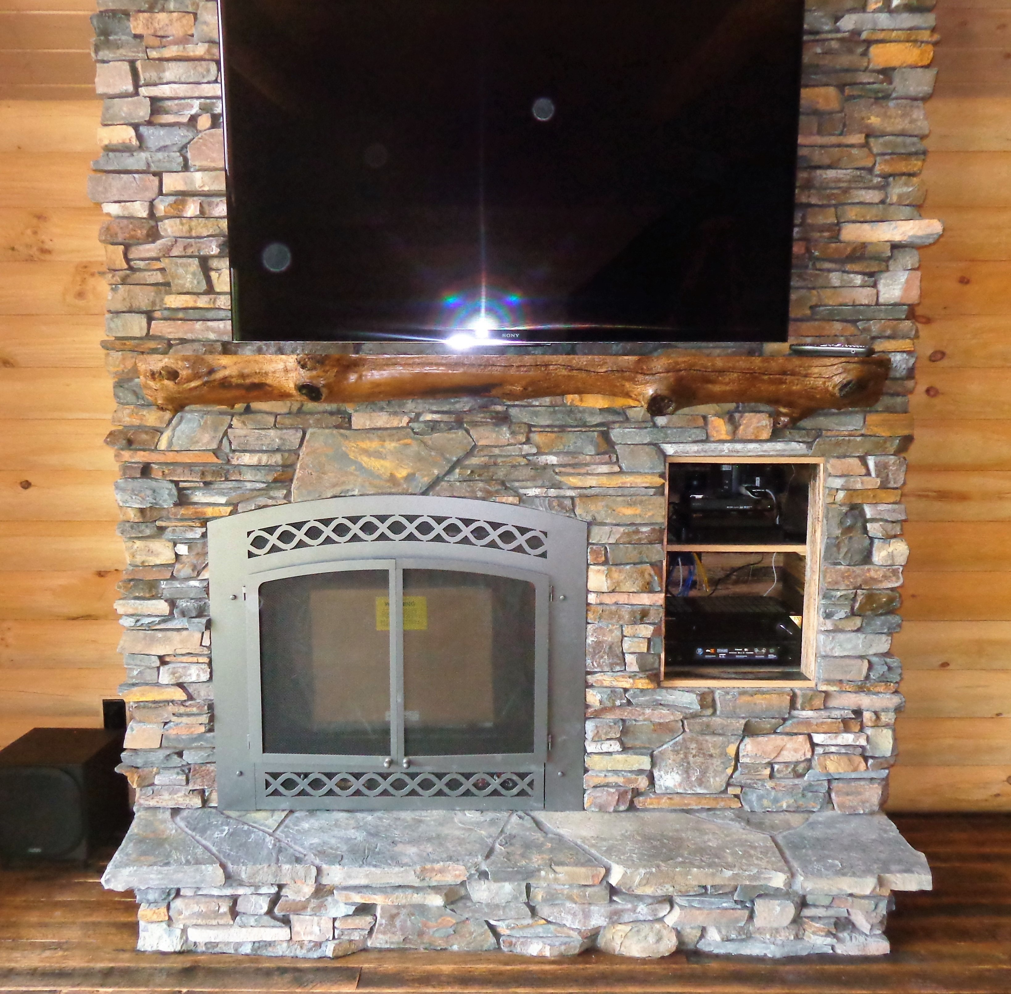 Classic Stone Blue River Lodgefire
