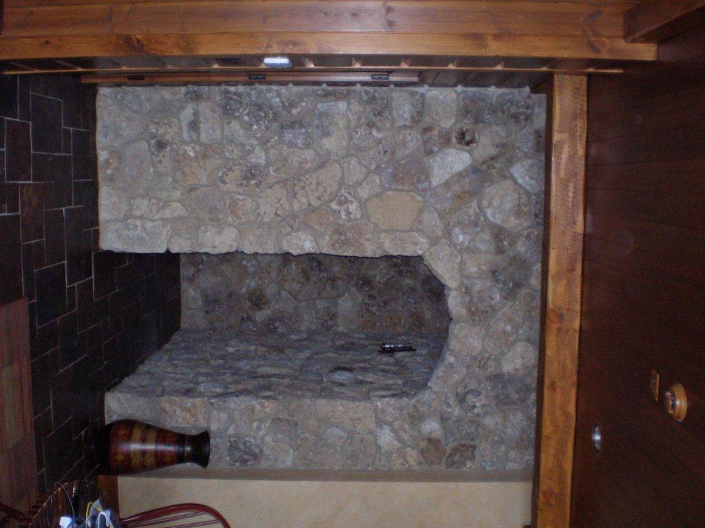halquist niagara FB boulders interior